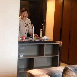 国产阿姨自拍在线视频,揭秘日常生活瞬间